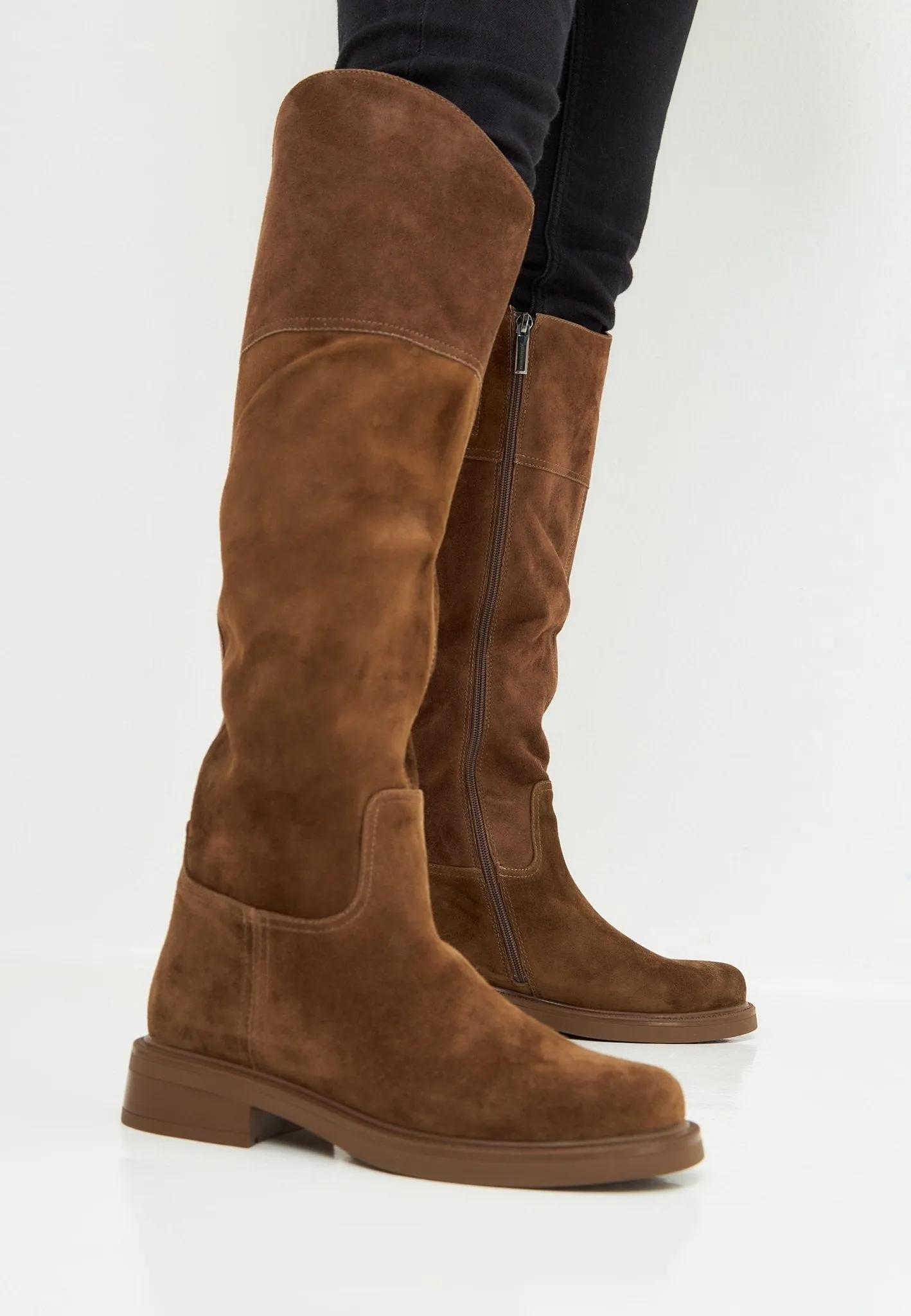 Casual Block Heeled Boots - Brown