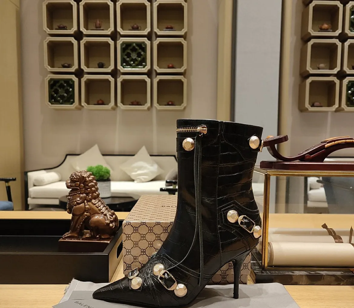 ‘Couturella Luxury’ Boot Heel