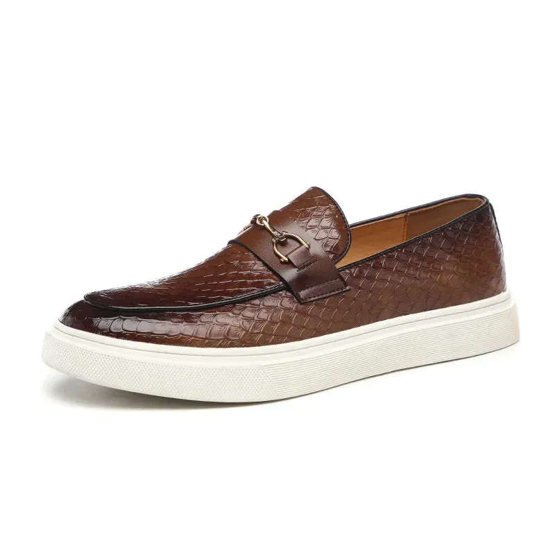 Embossed casual loafers